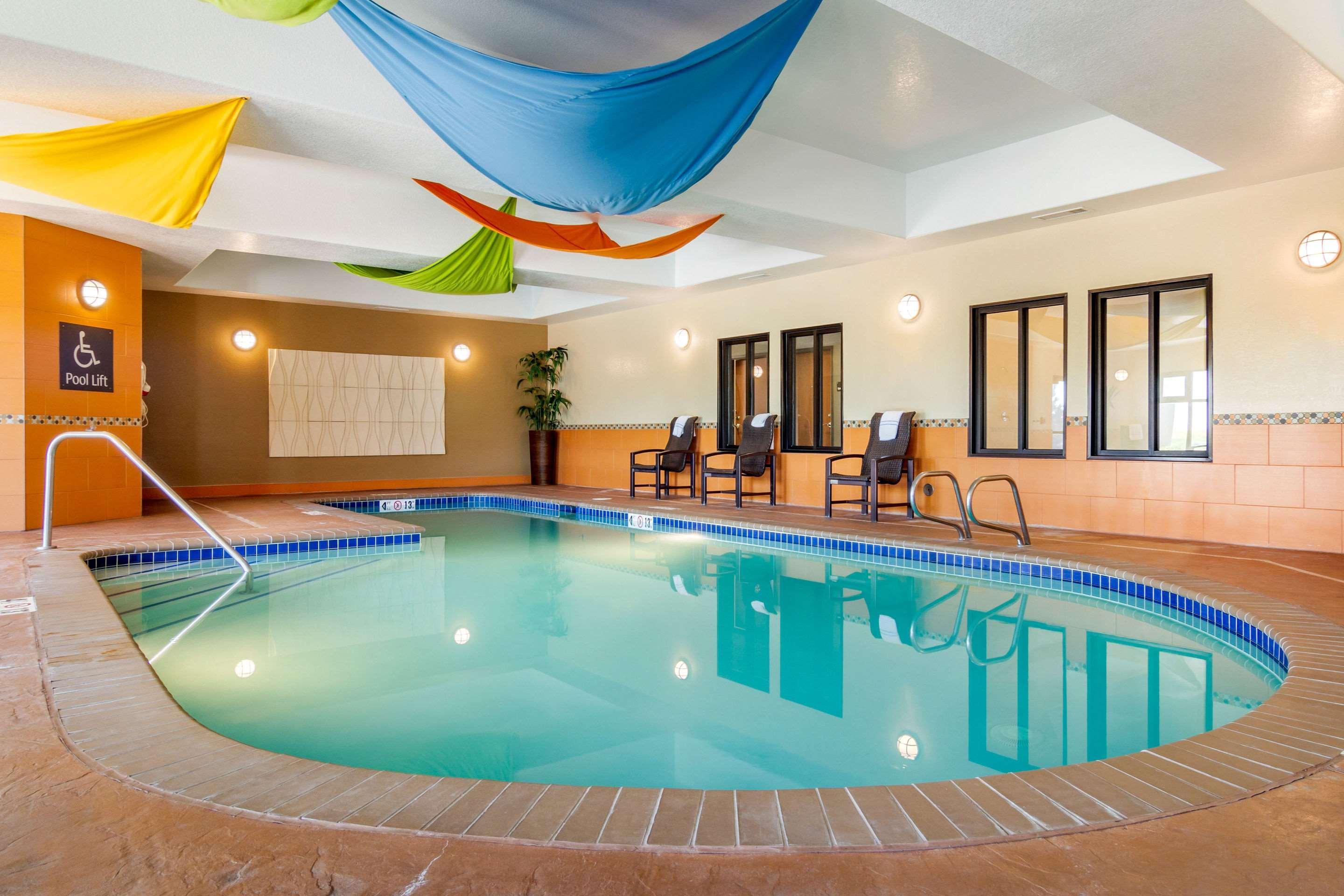 Comfort Inn & Suites Brighton Denver Ne Medical Center Εξωτερικό φωτογραφία
