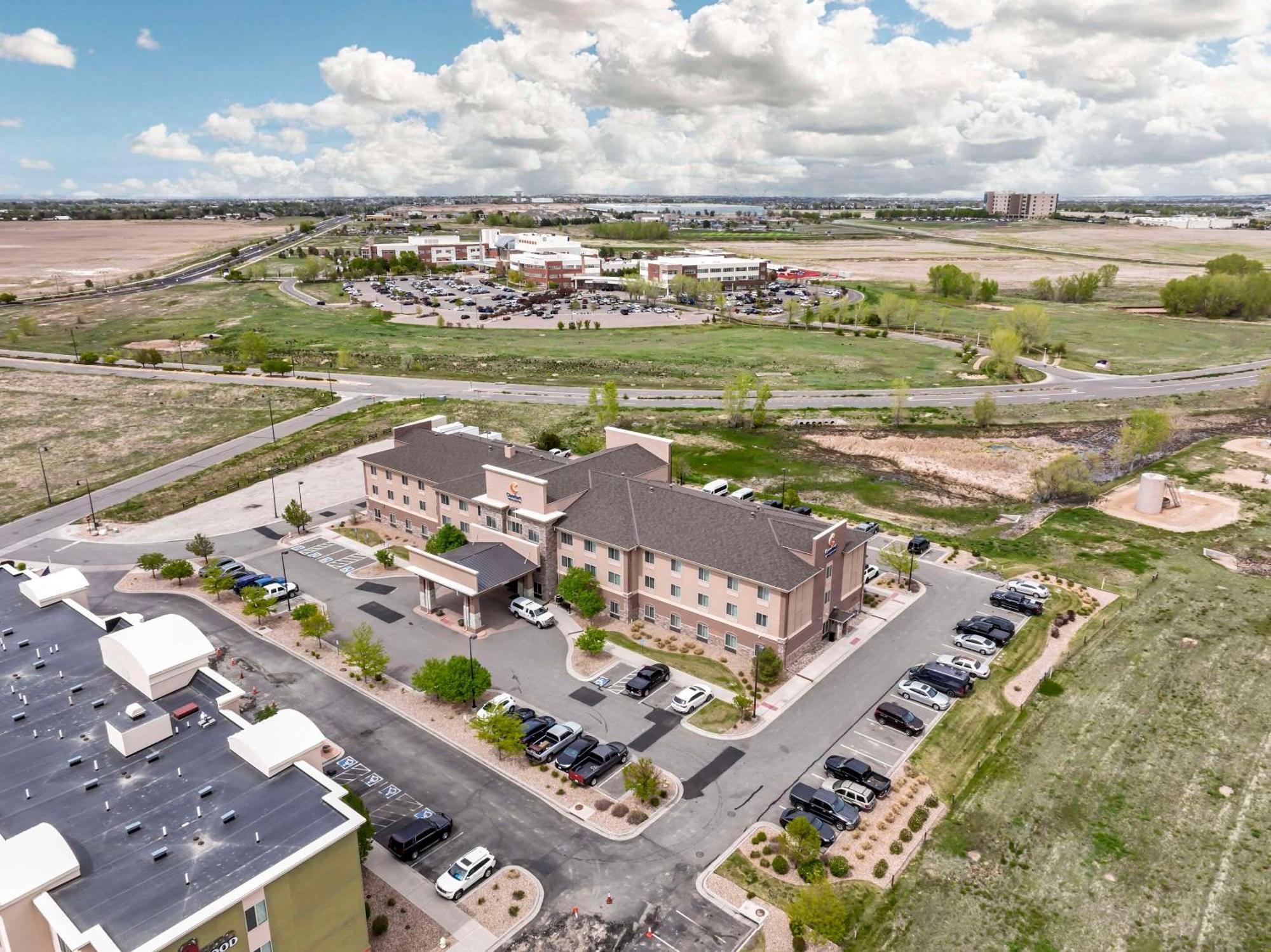 Comfort Inn & Suites Brighton Denver Ne Medical Center Εξωτερικό φωτογραφία