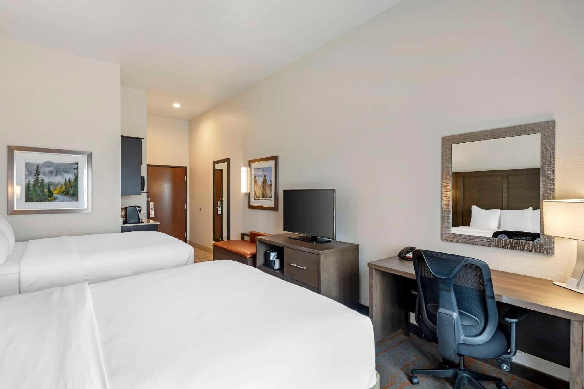 Comfort Inn & Suites Brighton Denver Ne Medical Center Εξωτερικό φωτογραφία