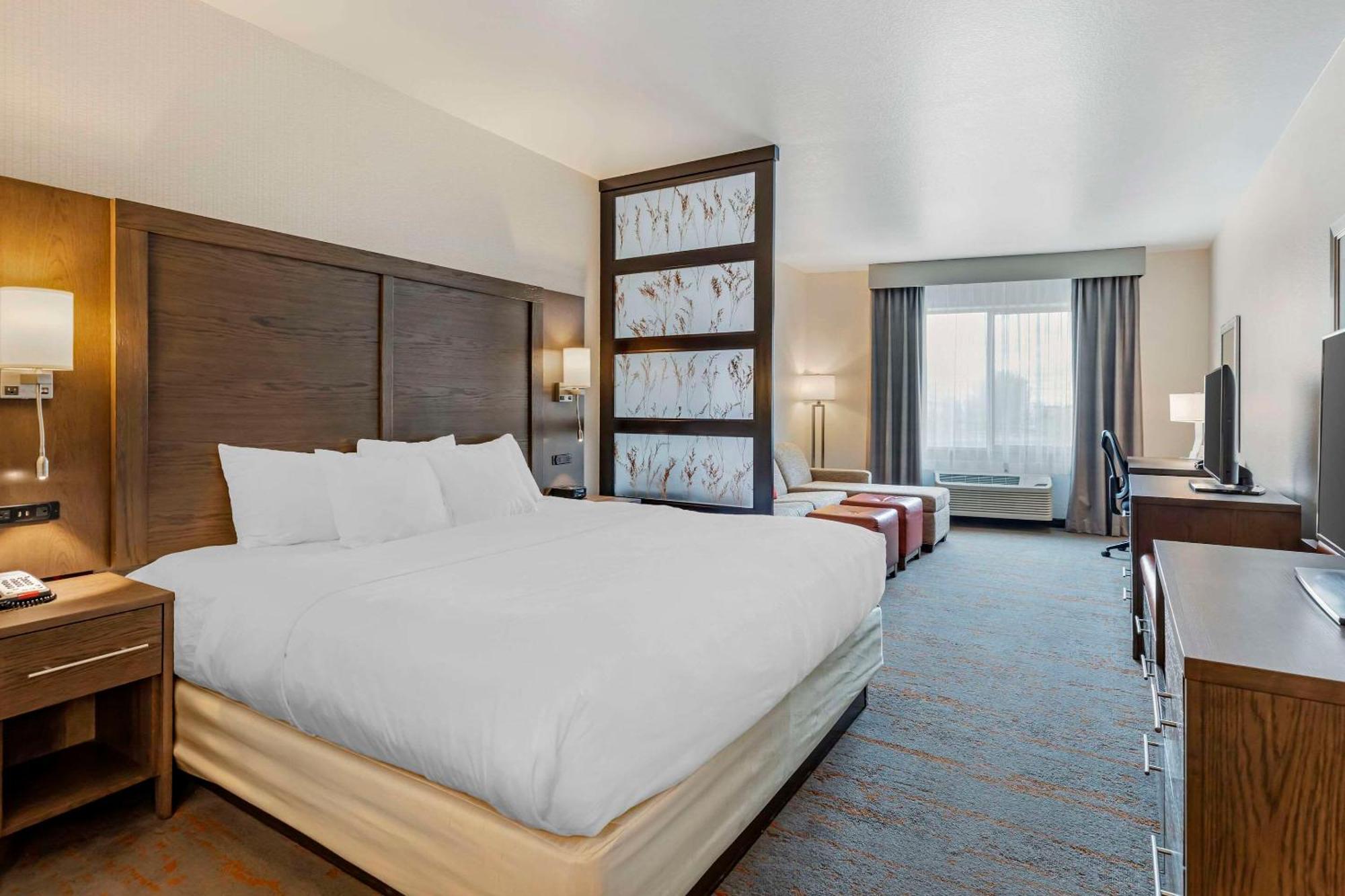 Comfort Inn & Suites Brighton Denver Ne Medical Center Εξωτερικό φωτογραφία