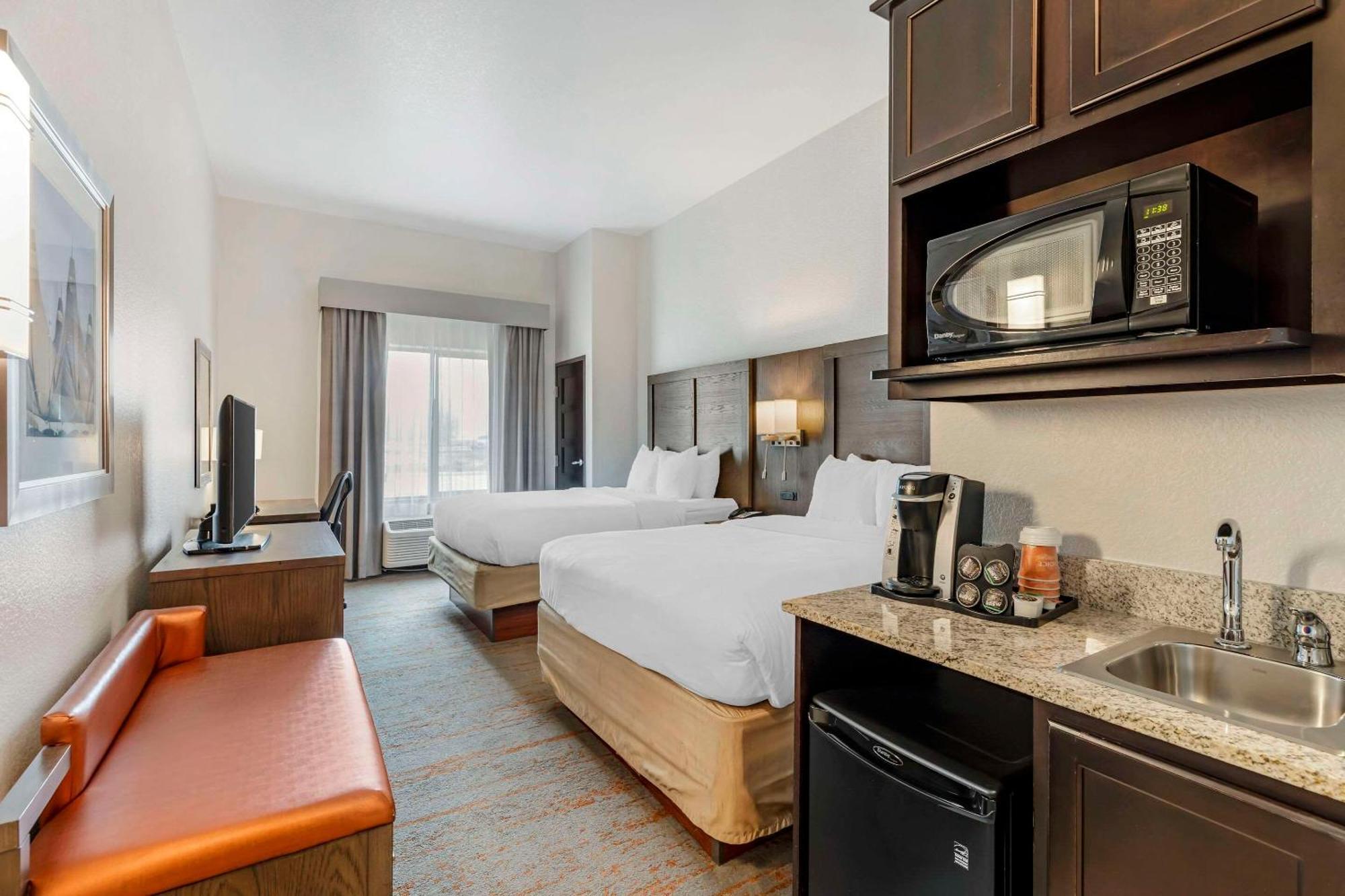 Comfort Inn & Suites Brighton Denver Ne Medical Center Εξωτερικό φωτογραφία