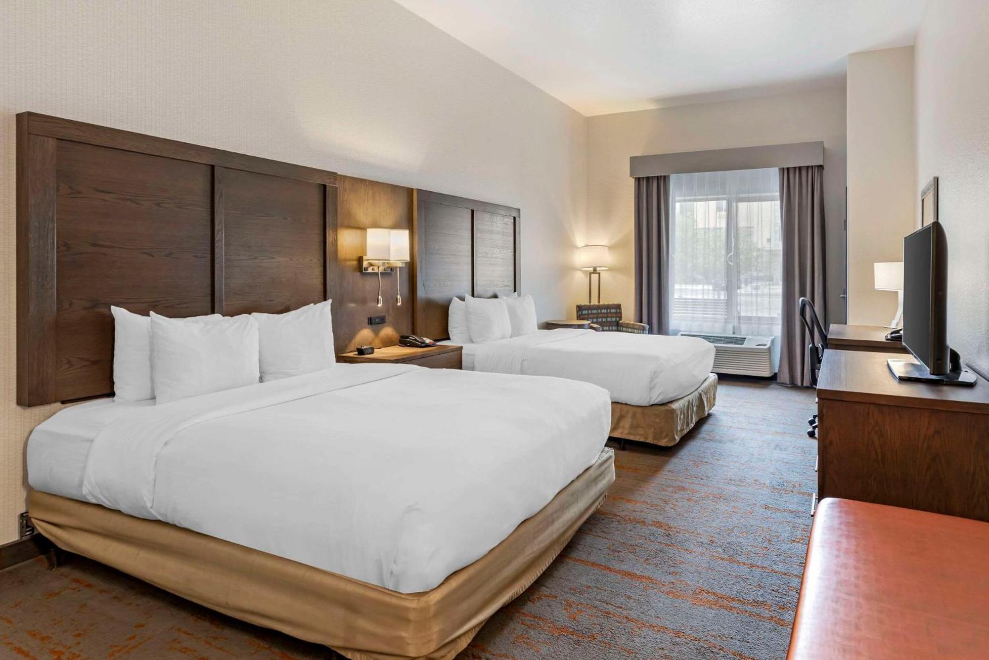 Comfort Inn & Suites Brighton Denver Ne Medical Center Εξωτερικό φωτογραφία
